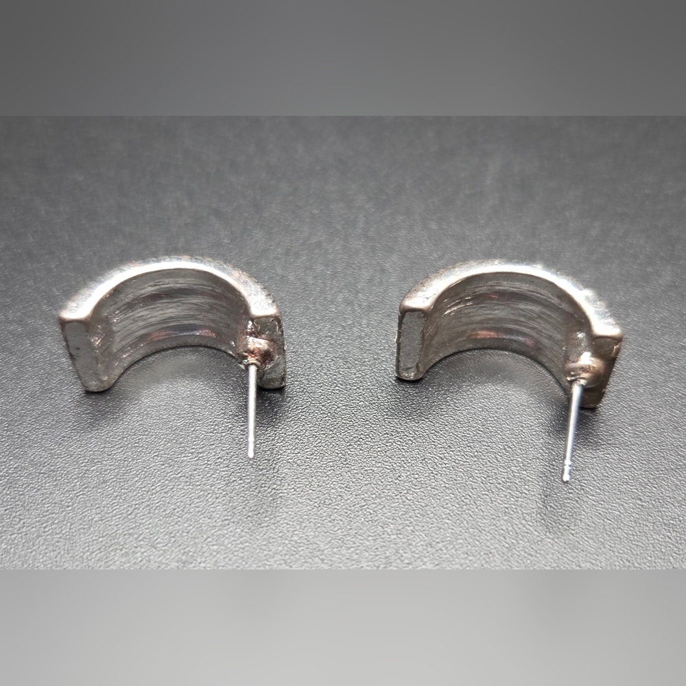 Vintage Textured Silver Plated J Hoop Earrings Crystal Accent Pristine - Picture 5 of 5